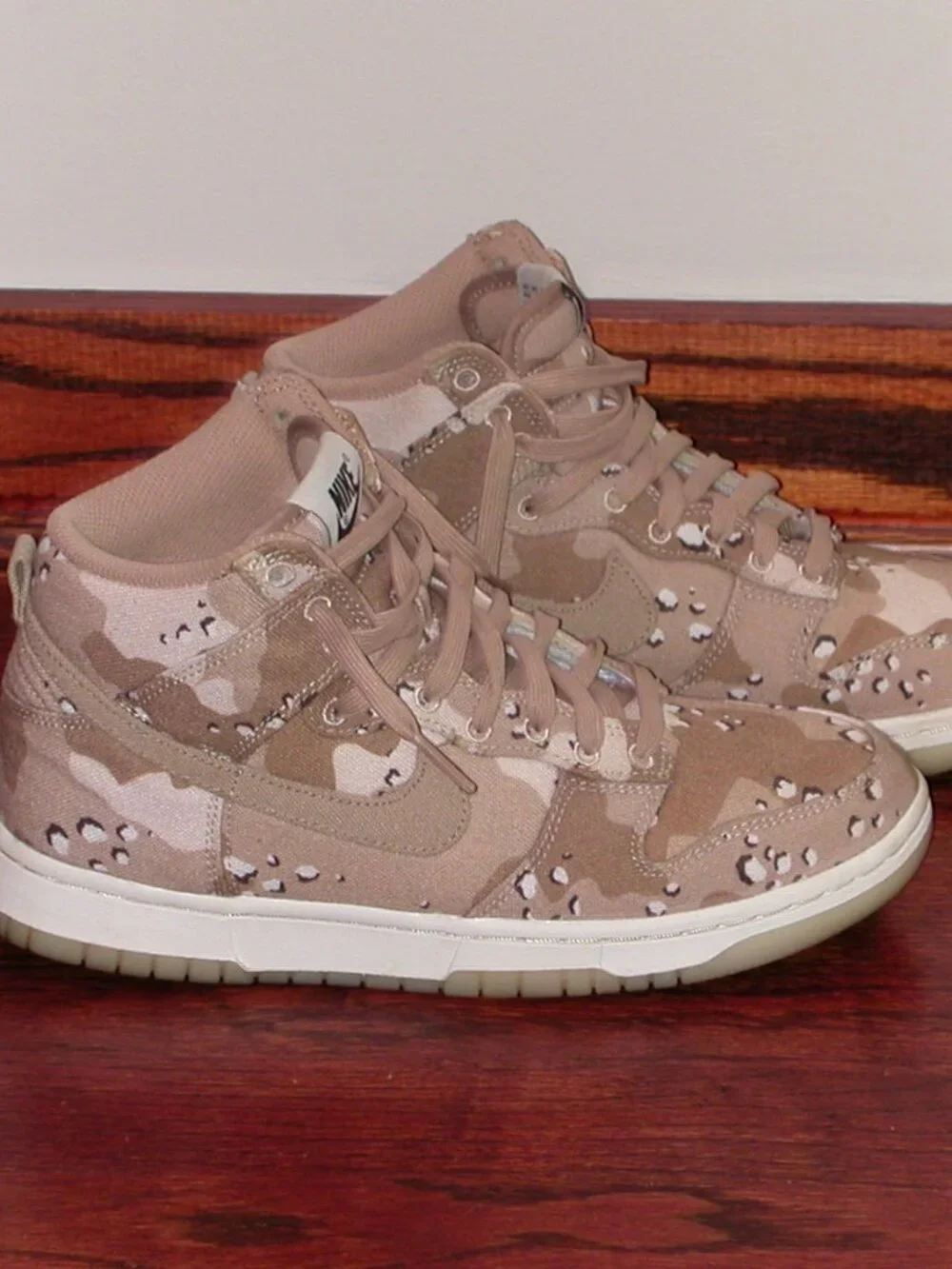 Nike Women's Dunk High 'Desert Camo' Sneakers Size 7.5